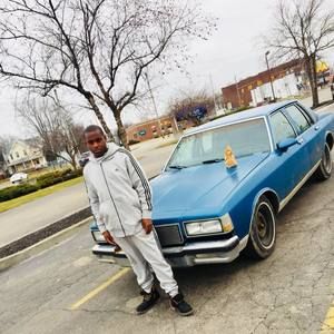 Meet your Posher, Goldie